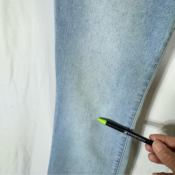 No Boundaries High Rise Flare Leg Light Wash Jeans - Picture 3 of 7